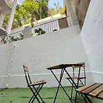 Warm & Welcoming T3 With Garden *