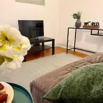 Warm & Welcoming T3 With Garden