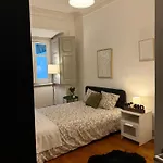 Warm & Welcoming T3 With Garden * Lisboa